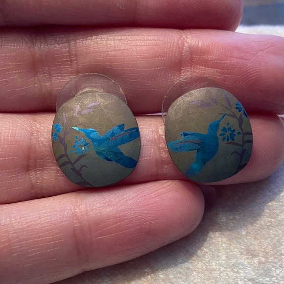 Vintage Jewelry - Vintage Hummingbird Iridescent Thin Shell Studs
